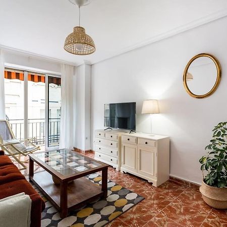 Santa Justa Urban Apartment Севилья Экстерьер фото