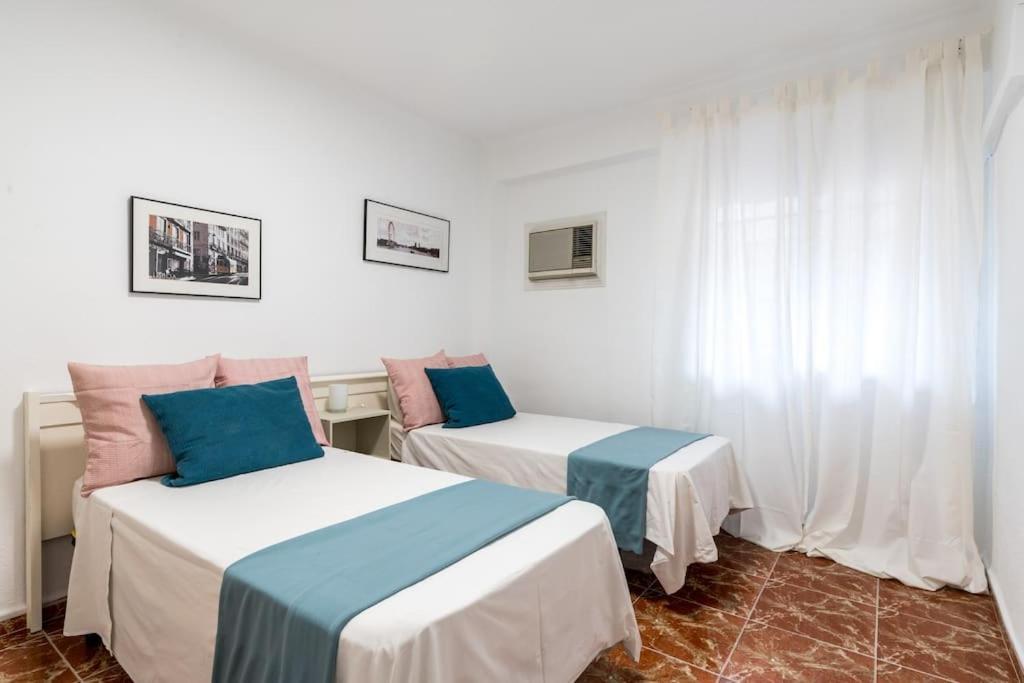 Santa Justa Urban Apartment Севилья Экстерьер фото