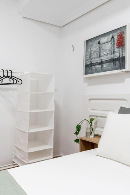 Santa Justa Urban Apartment Севилья Экстерьер фото