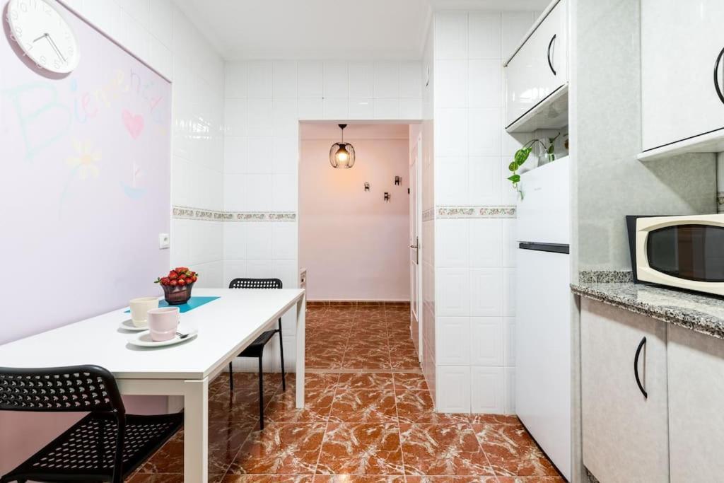 Santa Justa Urban Apartment Севилья Экстерьер фото
