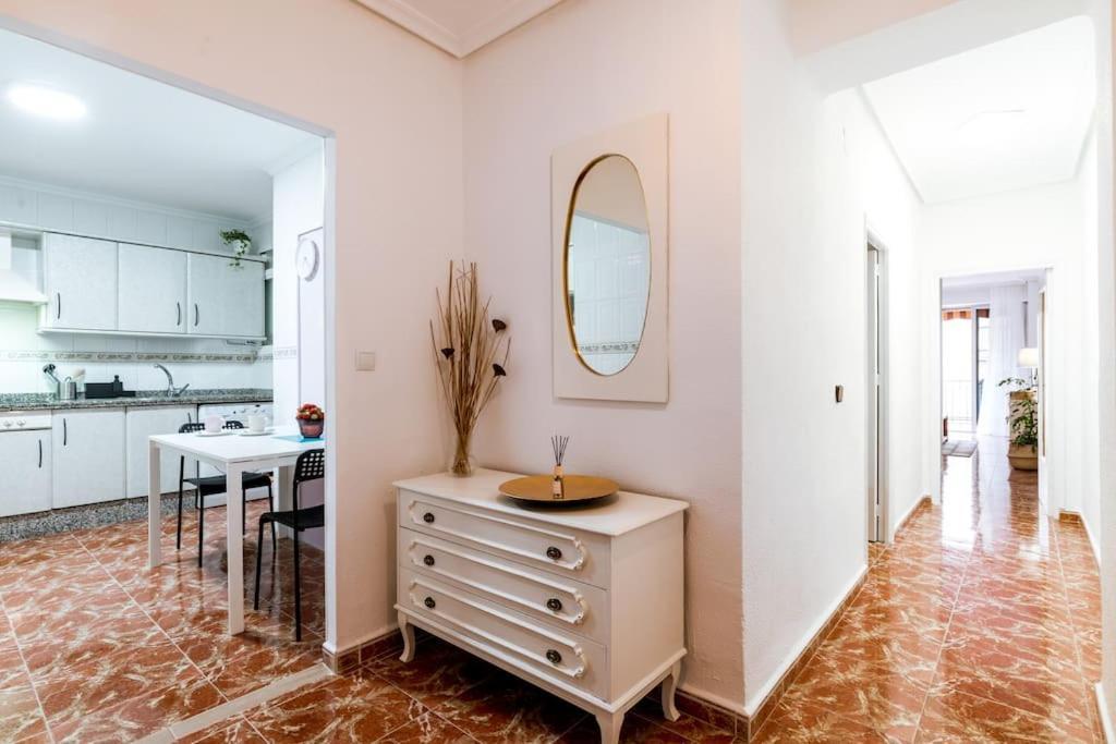 Santa Justa Urban Apartment Севилья Экстерьер фото