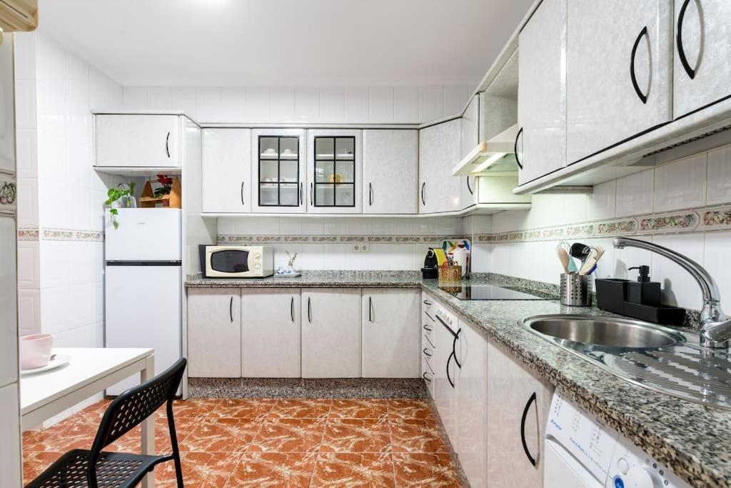 Santa Justa Urban Apartment Севилья Экстерьер фото