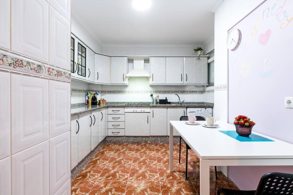 Santa Justa Urban Apartment Севилья Экстерьер фото